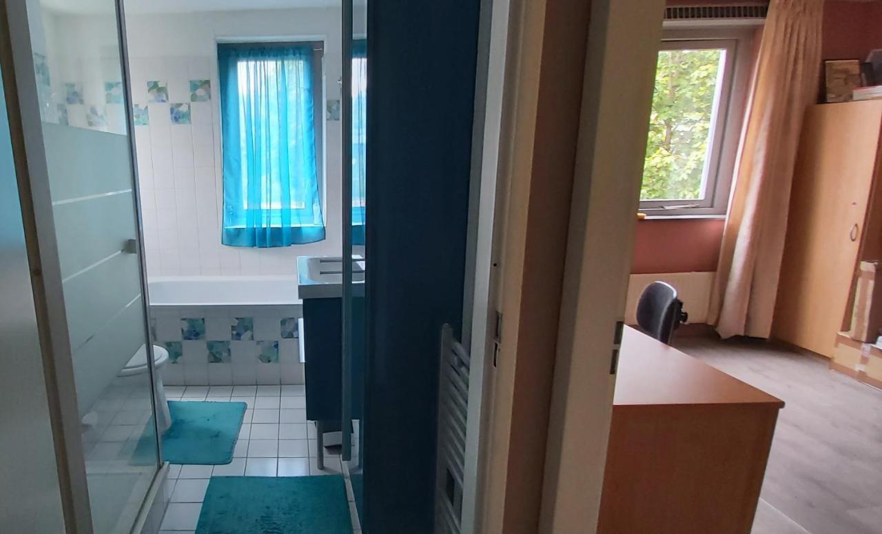 Spacious Room With Free Parking อัลเมียเรอ ภายนอก รูปภาพ